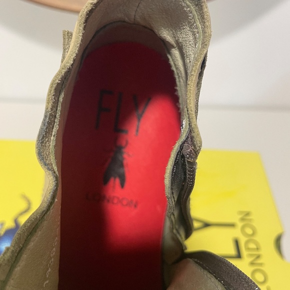 Fly London Hale Low Cap Toe Boot